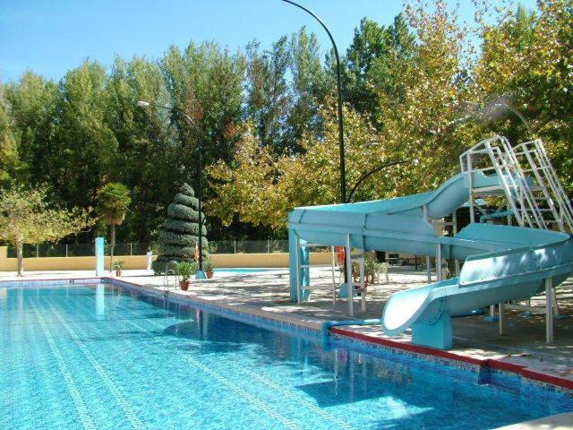 Hotel Rio Piscina Priego De Cordoba Exterior photo