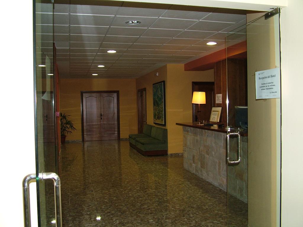 Hotel Rio Piscina Priego De Cordoba Exterior photo